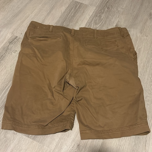American Eagle longer length extreme flex shorts - Picture 2 of 2